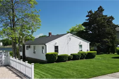 151 Conanicus Road, Narragansett, RI 02882 - Photo 10