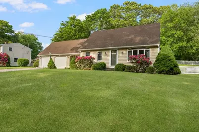 14 Driftwood Drive, Charlestown, RI 02813 - Photo 2