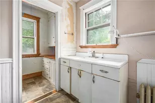 78 Grotto Ave, Providence, RI 02906 - Photo 12