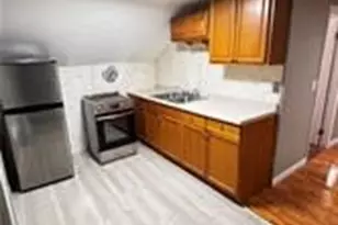126 Washington St, Warwick, RI 02888 - Photo 4