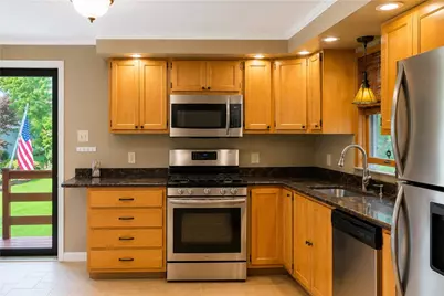 9 Michael Drive, Bristol, RI 02809 - Photo 6