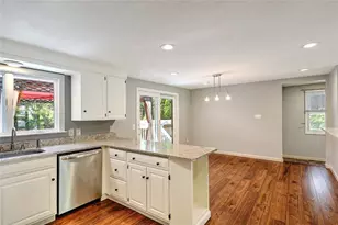 135 Foote St, Barrington, RI 02806 - Photo 8