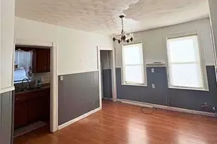 46 Humboldt Ave, Pawtucket, RI 02860 - Photo 2