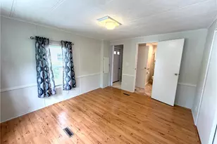 27 Woodward Lot 14 Rd, Lincoln, RI 02865 - Photo 16