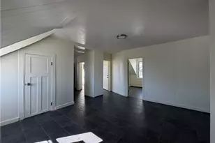 57 Garden St, Pawtucket, RI 02860 - Photo 18