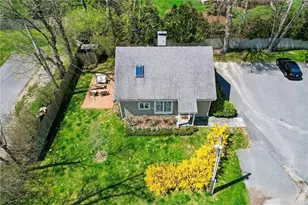 397 Gibbs Ave, Newport, RI 02840 - Photo 6