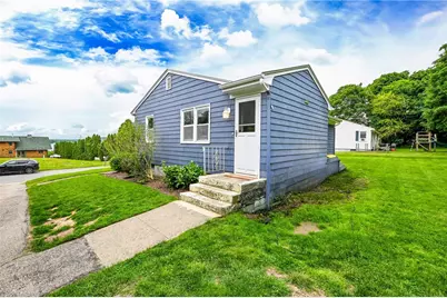 27 Alan Avenue, Portsmouth, RI 02871 - Photo 4