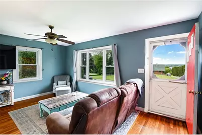 27 Alan Avenue, Portsmouth, RI 02871 - Photo 6