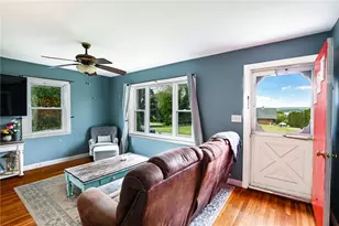 27 Alan Ave, Portsmouth, RI 02871 - Photo 6