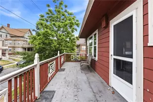 220 Lenox Ave, Providence, RI 02907 - Photo 18