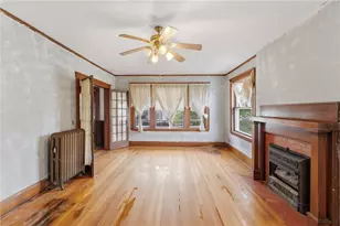 220 Lenox Ave, Providence, RI 02907 - Photo 22
