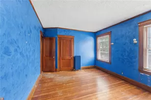 220 Lenox Ave, Providence, RI 02907 - Photo 16