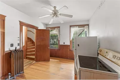 220 Lenox Avenue, Providence, RI 02907 - Photo 20
