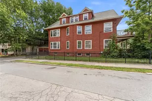 220 Lenox Ave, Providence, RI 02907 - Photo 2