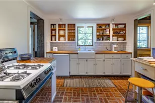 121 Foster Center Rd, Foster, RI 02825 - Photo 18