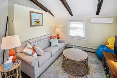 28 W Narragansett Avenue, Newport, RI 02840 - Photo 30