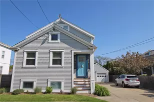 28 W Narragansett Ave, Newport, RI 02840 - Photo 1