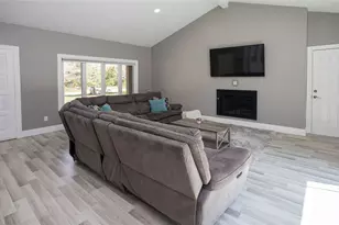 10 Arbor Way, East Greenwich, RI 02818 - Photo 4
