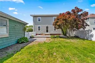 290 W Forest Ave, Pawtucket, RI 02860 - Photo 34