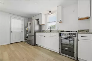 24 Seymour St, Warren, RI 02885 - Photo 22