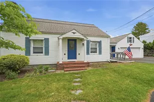 24 Seymour St, Warren, RI 02885 - Photo 1
