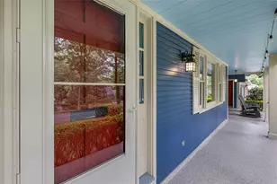 30 Abigail St, Warwick, RI 02886 - Photo 2