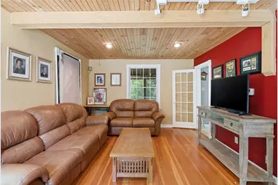 25 Pineland Street, North Kingstown, RI 02852 - Photo 16