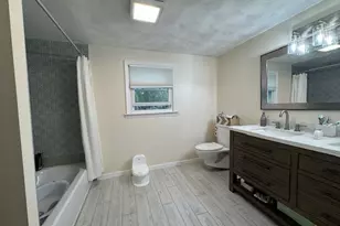 40 Pettis Dr, Warwick, RI 02889 - Photo 16