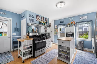 56 Cottage Street, Warwick, RI 02886 - Photo 8