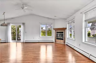 84 E Shore Rd, Narragansett, RI 02882 - Photo 16
