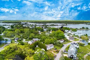 84 E Shore Rd, Narragansett, RI 02882 - Photo 2