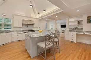 30 Angell Ct, Warwick, RI 02889 - Photo 10