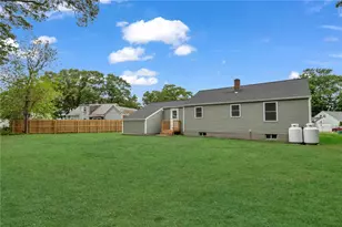 142 Yucatan Dr, Warwick, RI 02889 - Photo 22