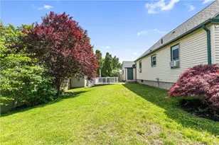 45 Forbes St, East Providence, RI 02915 - Photo 38
