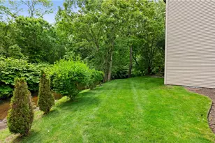 131 Fordson Ave, Cranston, RI 02910 - Photo 18