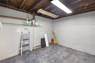 68 Covel Cir, Warwick, RI 02888 - Photo 24