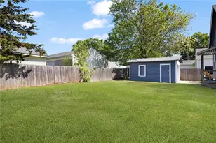 68 Covel Cir, Warwick, RI 02888 - Photo 38