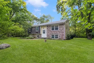 350 Essex Rd, North Kingstown, RI 02852 - Photo 2