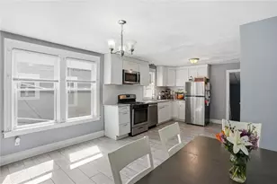 132 Roger Williams Ave, Providence, RI 02907 - Photo 12