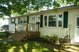 23 Perkins St, Warwick, RI 02886 - Photo 4