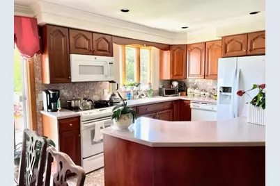 139 Honeyman Avenue, Middletown, RI 02842 - Photo 2