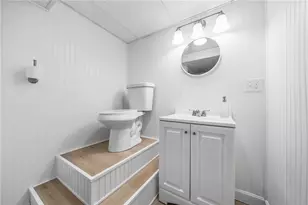 10 Craigie St, North Providence, RI 02911 - Photo 22