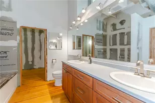 404 Roosevelt Ave, Central Falls, RI 02863 - Photo 16