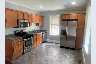 1746 Lonsdale Avenue #A, Lincoln, RI 02865 - Photo 6