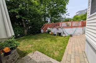 326 Sharon St, Providence, RI 02908 - Photo 24