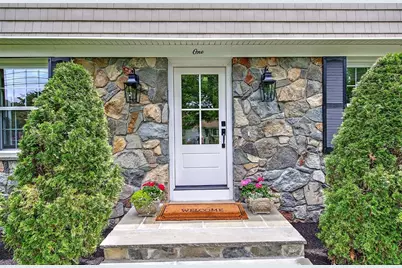 1 Cheshire Drive, Barrington, RI 02806 - Photo 2