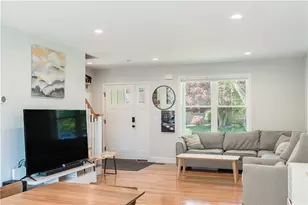 100 E View Ave, Cranston, RI 02920 - Photo 8
