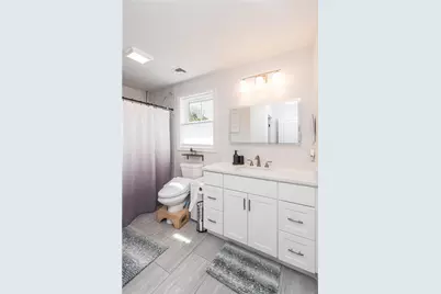 100 East View Avenue, Cranston, RI 02920 - Photo 34
