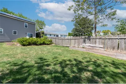 100 East View Avenue, Cranston, RI 02920 - Photo 40