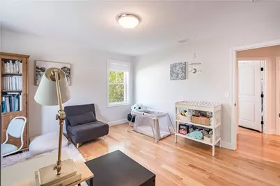 100 East View Avenue, Cranston, RI 02920 - Photo 28